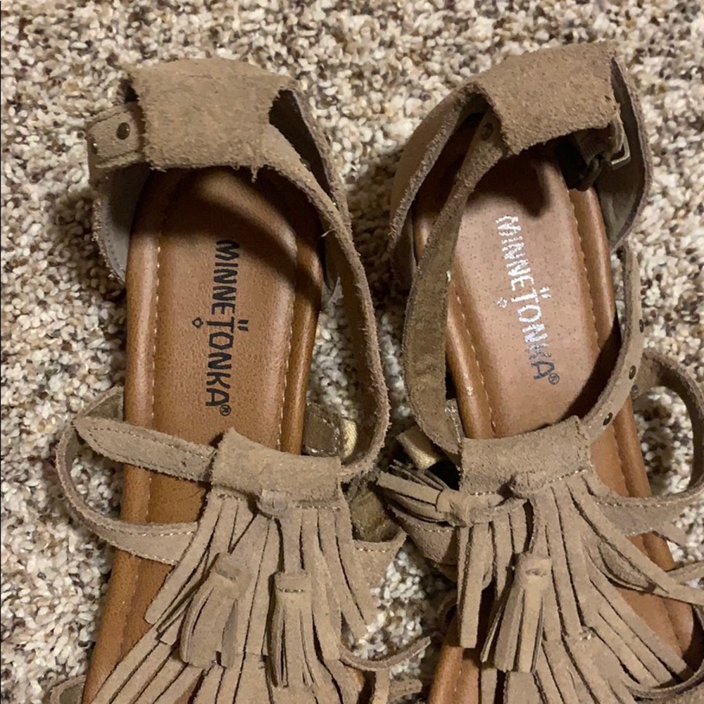 Minnetonka fringe wedges 🌻 - Picture 2 of 9